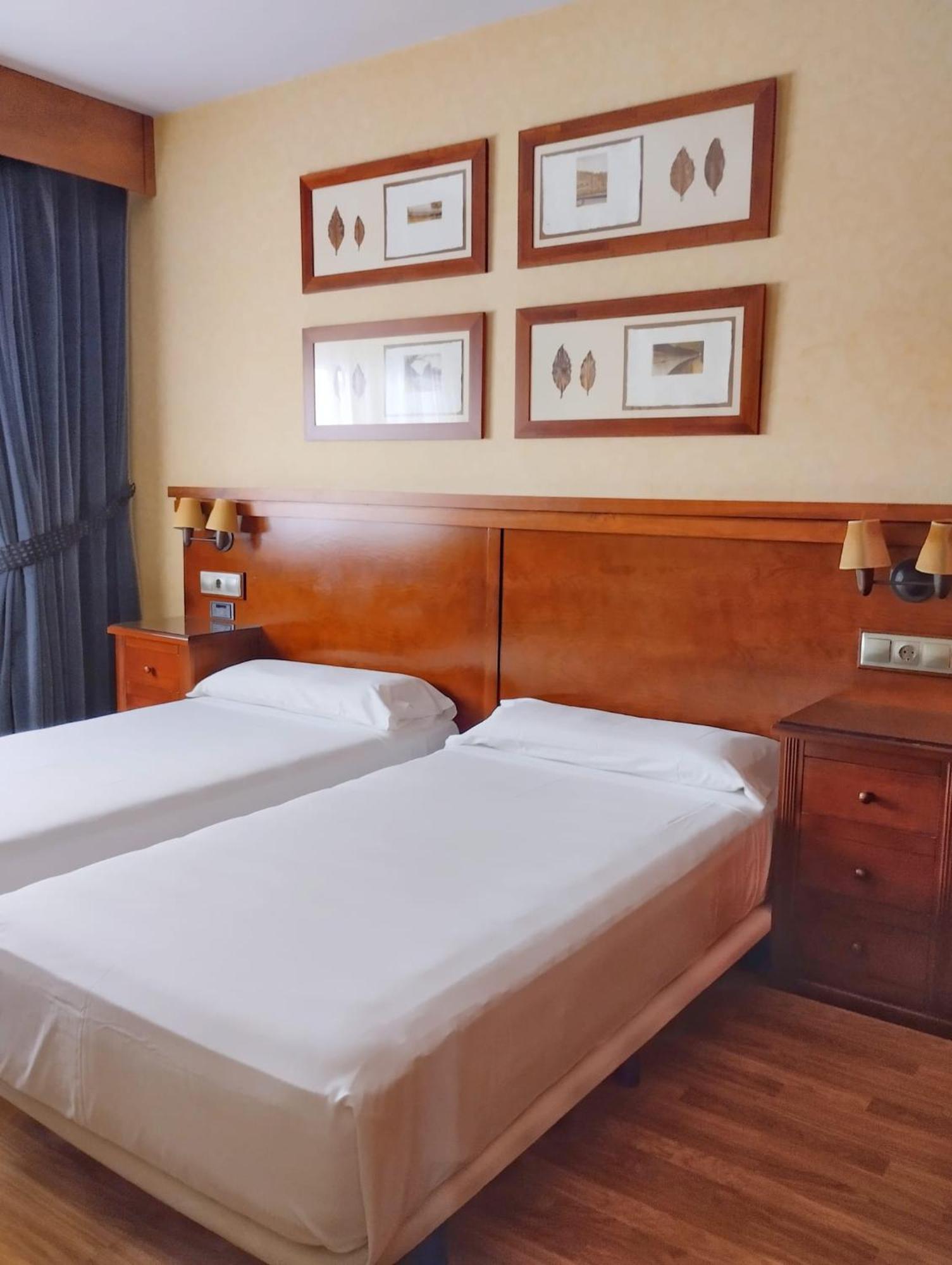 Hostal Los Infantes Olvega Extérieur photo